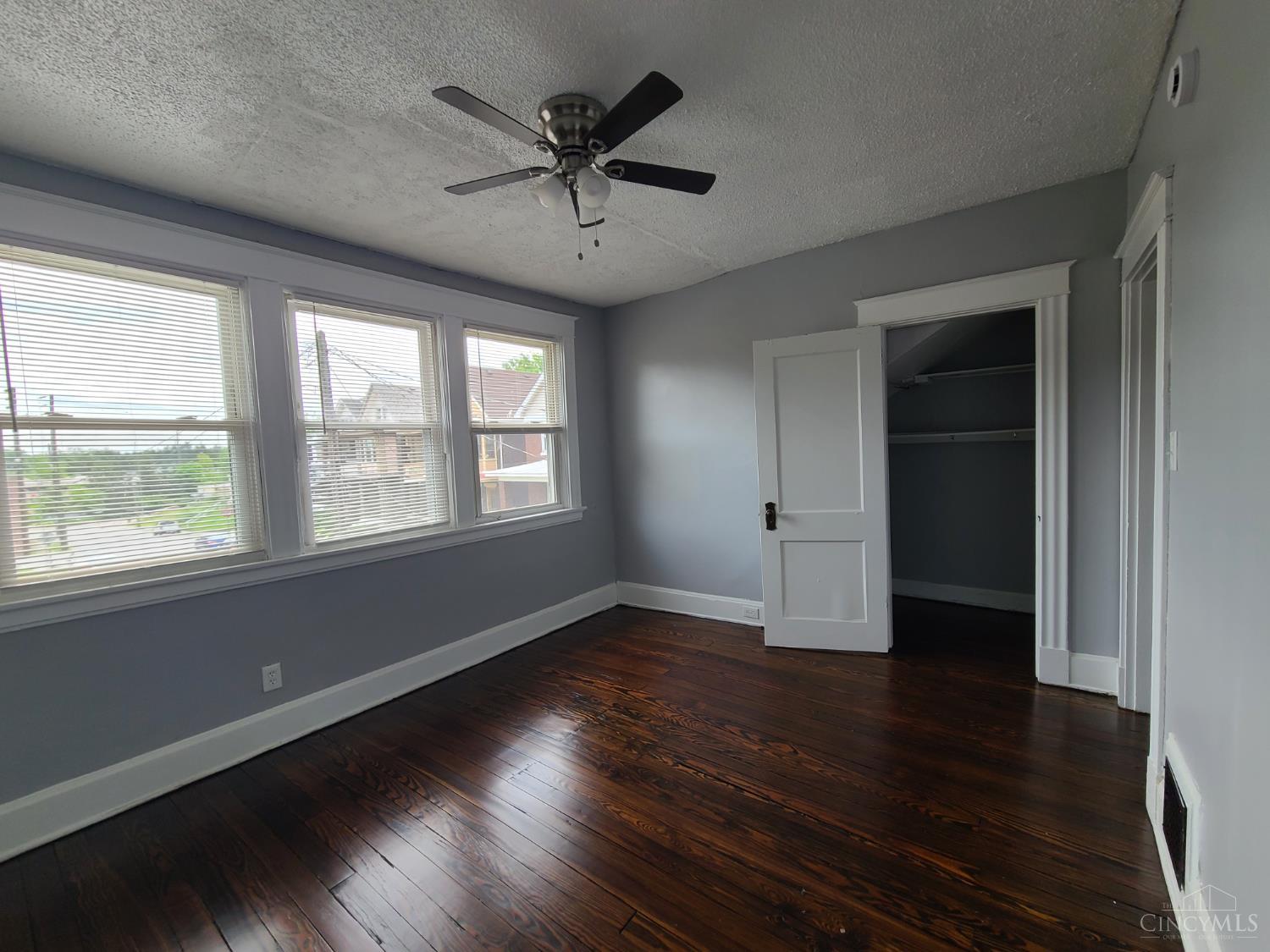 3319 Milton Court, Cincinnati, Ohio image 9