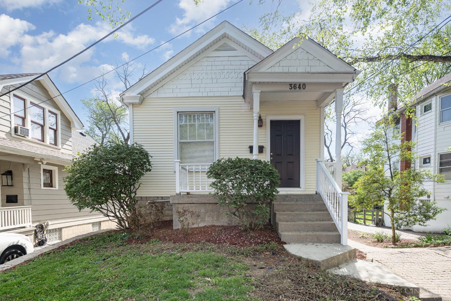 3640 Herschel Avenue, Cincinnati, Ohio image 2