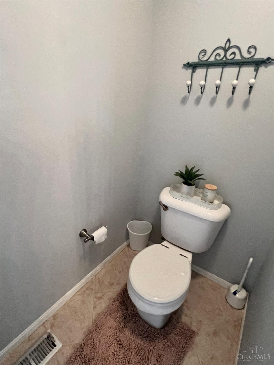 7947 Kennesaw Drive, West Chester, Ohio image 36
