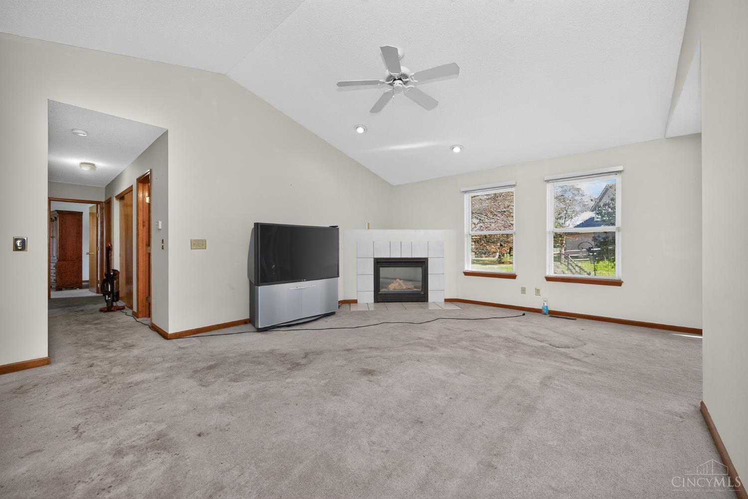 4766 Circle Drive