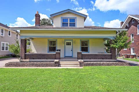 Homes For Sale - 3209 Pleasant Avenue<br/> Hamilton, OH 45015