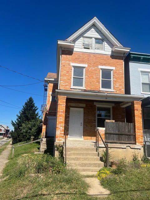 Multifamily For Sale - 2200 Lawn Avenue<br/> Norwood, OH 45212