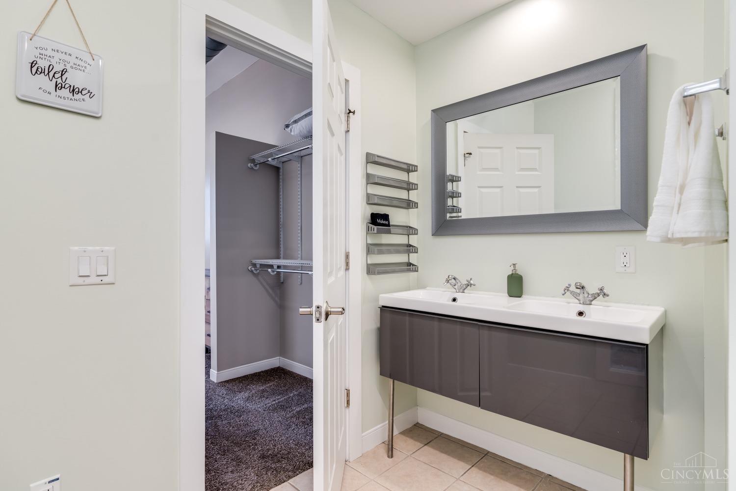 55 E Clifton Avenue #B, Cincinnati, Ohio image 6