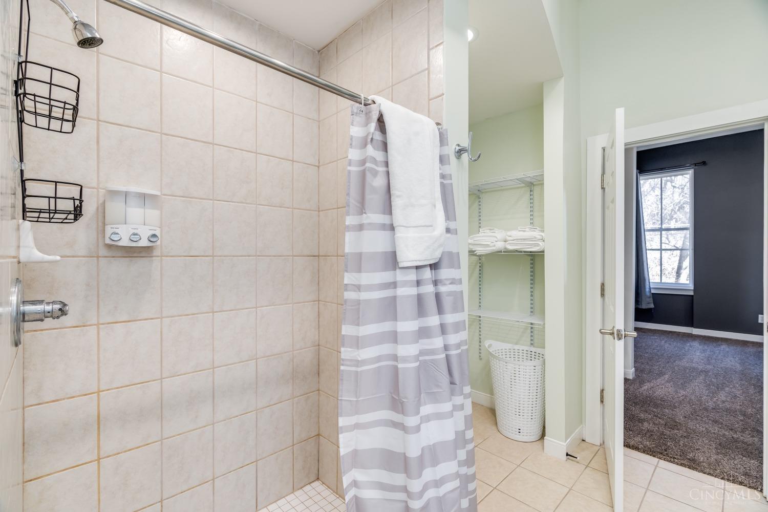55 E Clifton Avenue #B, Cincinnati, Ohio image 7