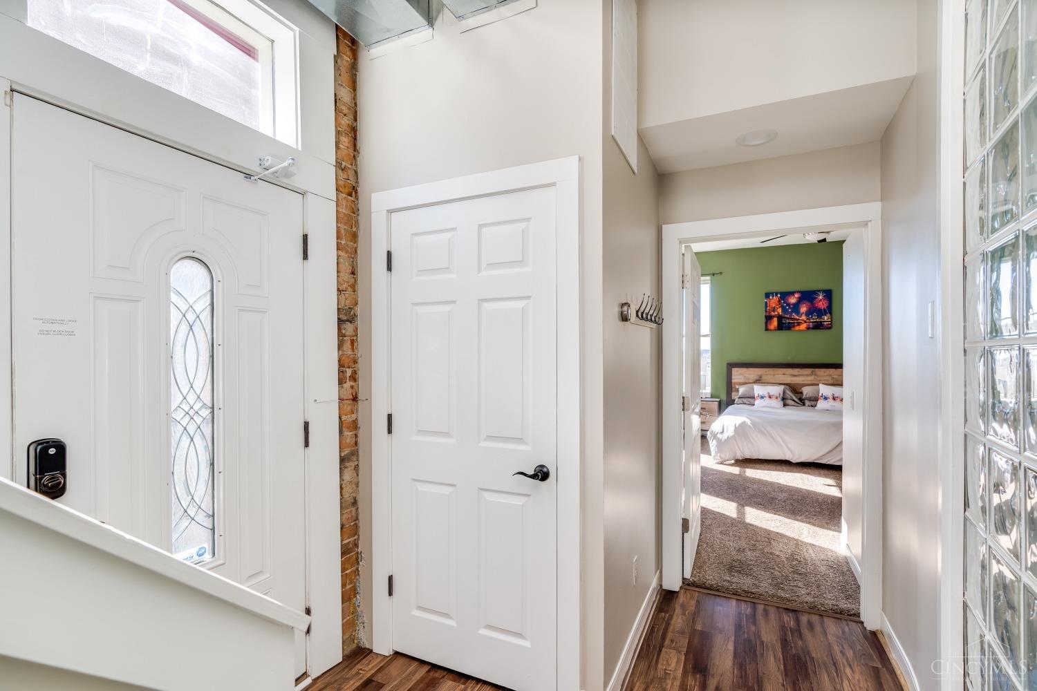 55 E Clifton Avenue #B, Cincinnati, Ohio image 2