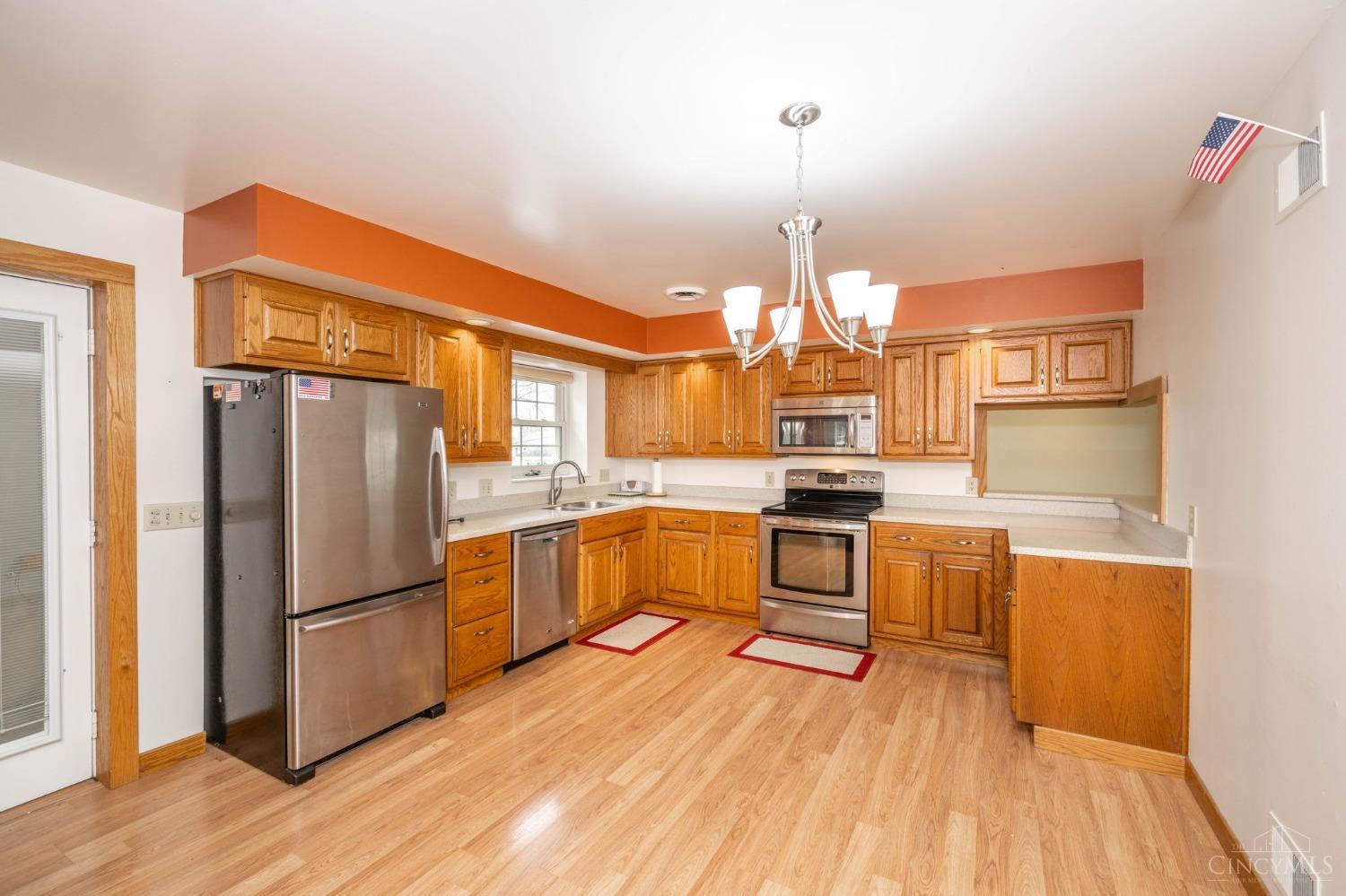 9707 Beech Drive, Springfield Twp., Ohio image 12