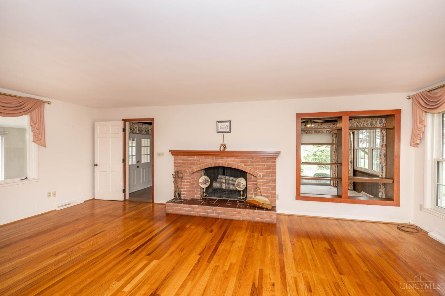 9707 Beech Drive, Springfield Twp., Ohio image 7