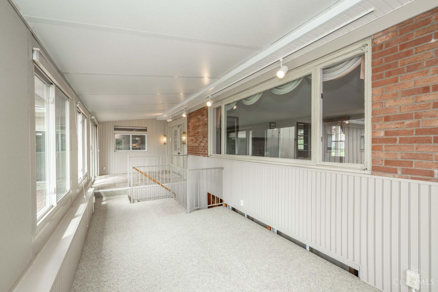 9707 Beech Drive, Springfield Twp., Ohio image 32