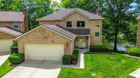 Photo of 3170 Lakepointe Court #34, Cincinnati, OH 45248 (MLS # 1879709)