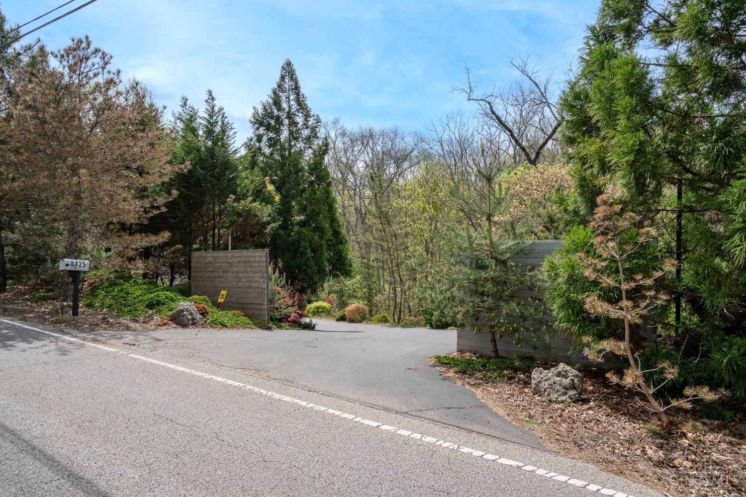 8425 Kugler Mill Road