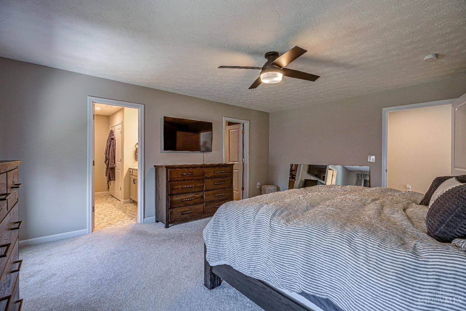 7339 Hunters Ridge Lane, Colerain Twp, Ohio image 32