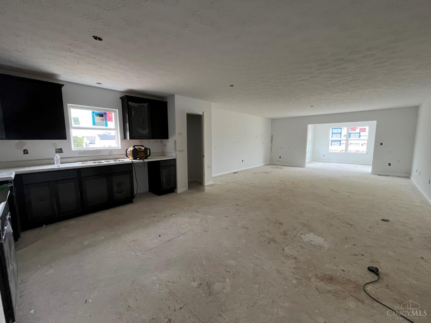 1050 Grandin Pond Drive