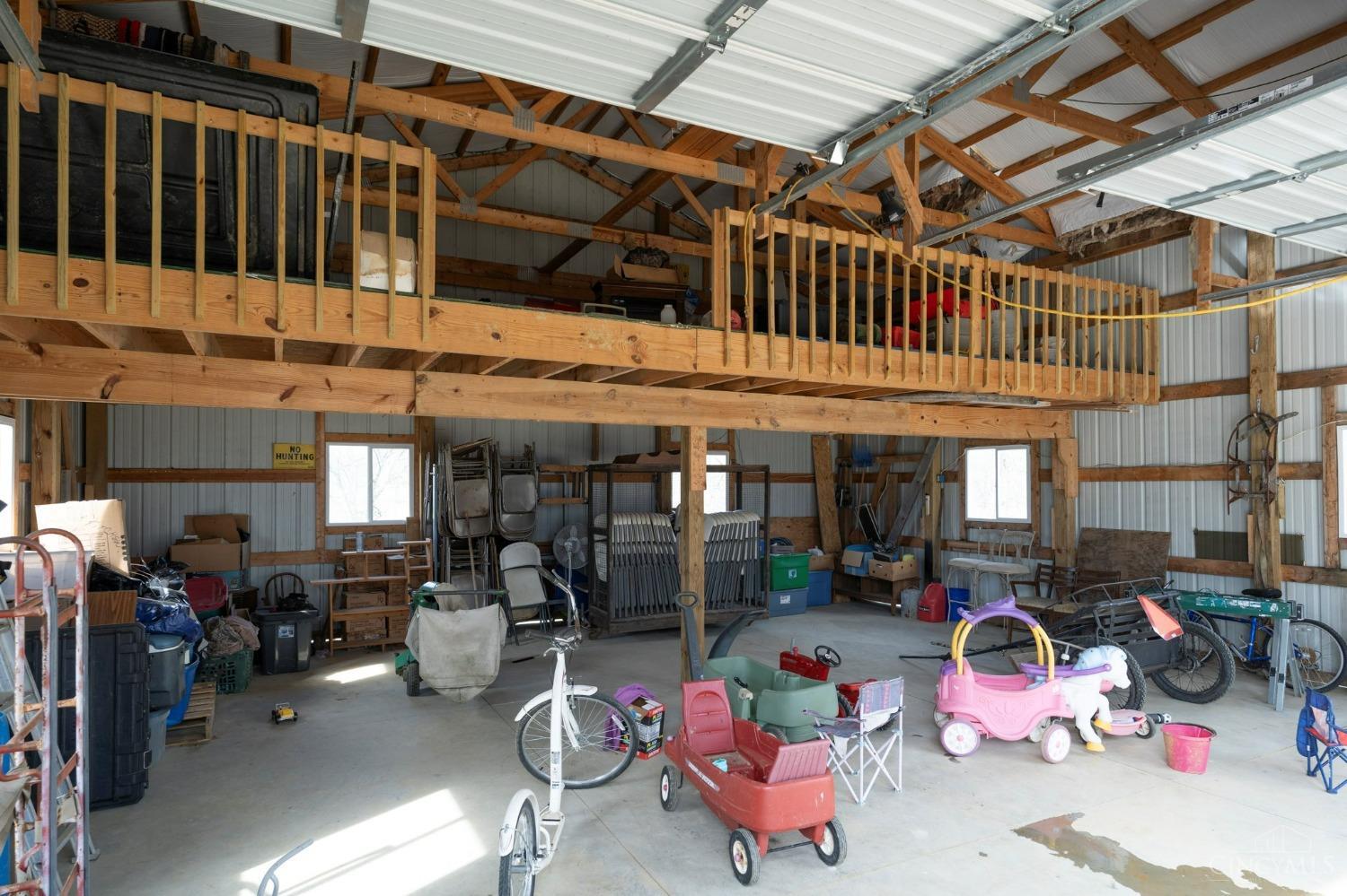 9888 E Deadfall Road, Hillsboro, Ohio image 38