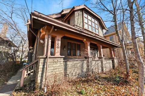 Photo of 558 Howell Avenue, Cincinnati, OH 45220 (MLS # 1870783)