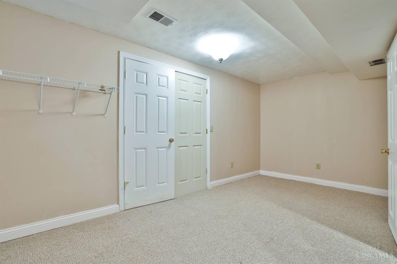 1466 Shawnee Drive, Union Twp, Ohio image 32