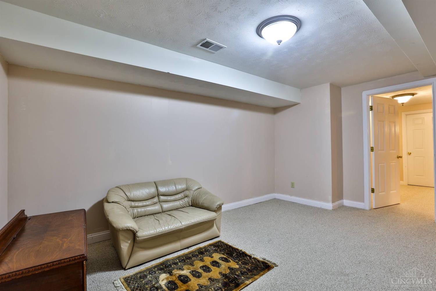 1466 Shawnee Drive, Union Twp, Ohio image 36