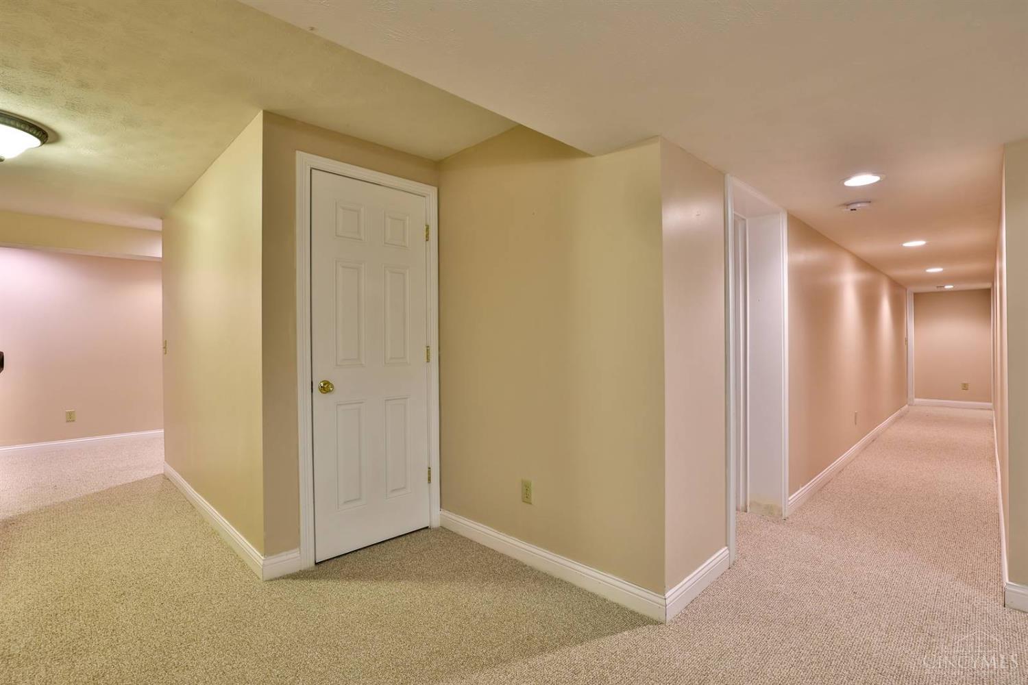 1466 Shawnee Drive, Union Twp, Ohio image 34