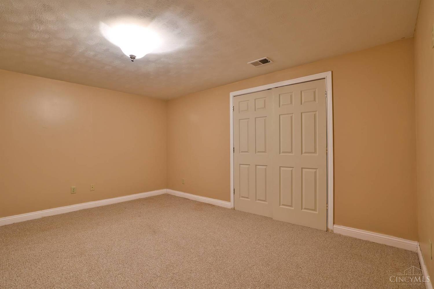 1466 Shawnee Drive, Union Twp, Ohio image 18
