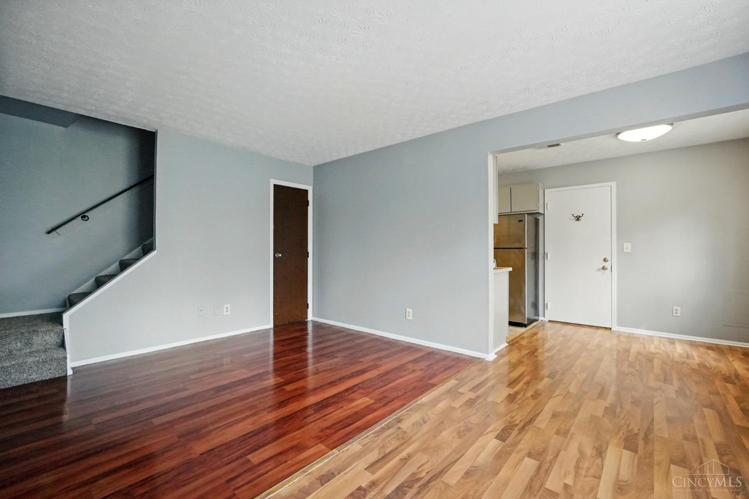 1038 E Crescentville Road, West Chester, Ohio image 10