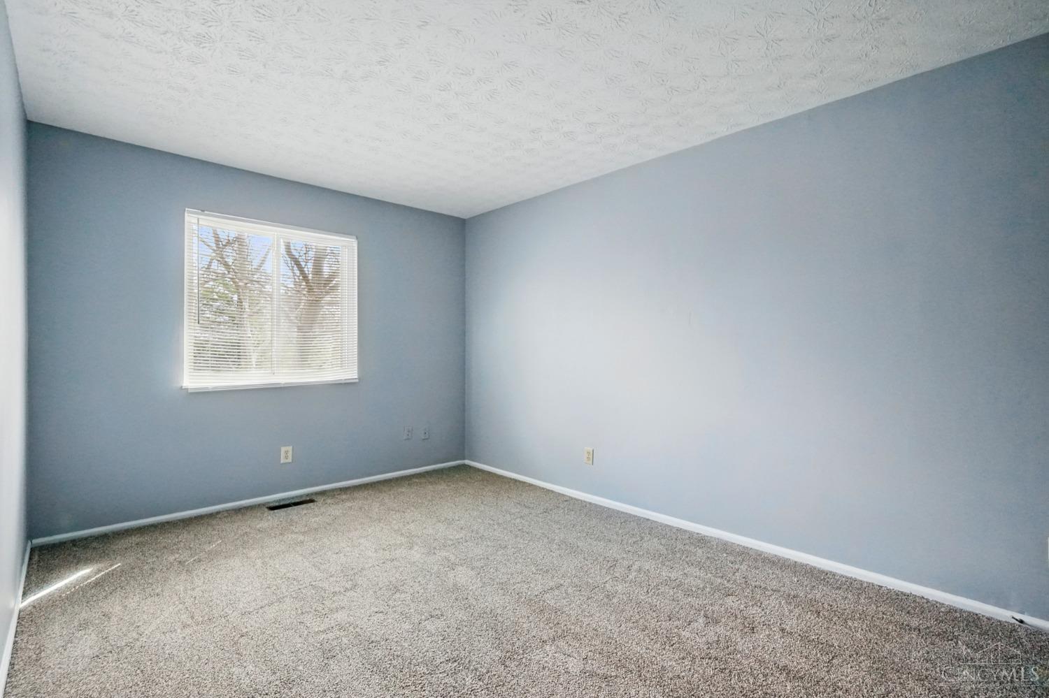 1038 E Crescentville Road, West Chester, Ohio image 19