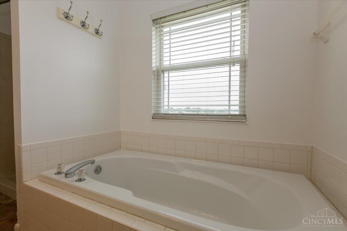 5450 Lake Michigan Drive, Fairfield, Ohio image 22