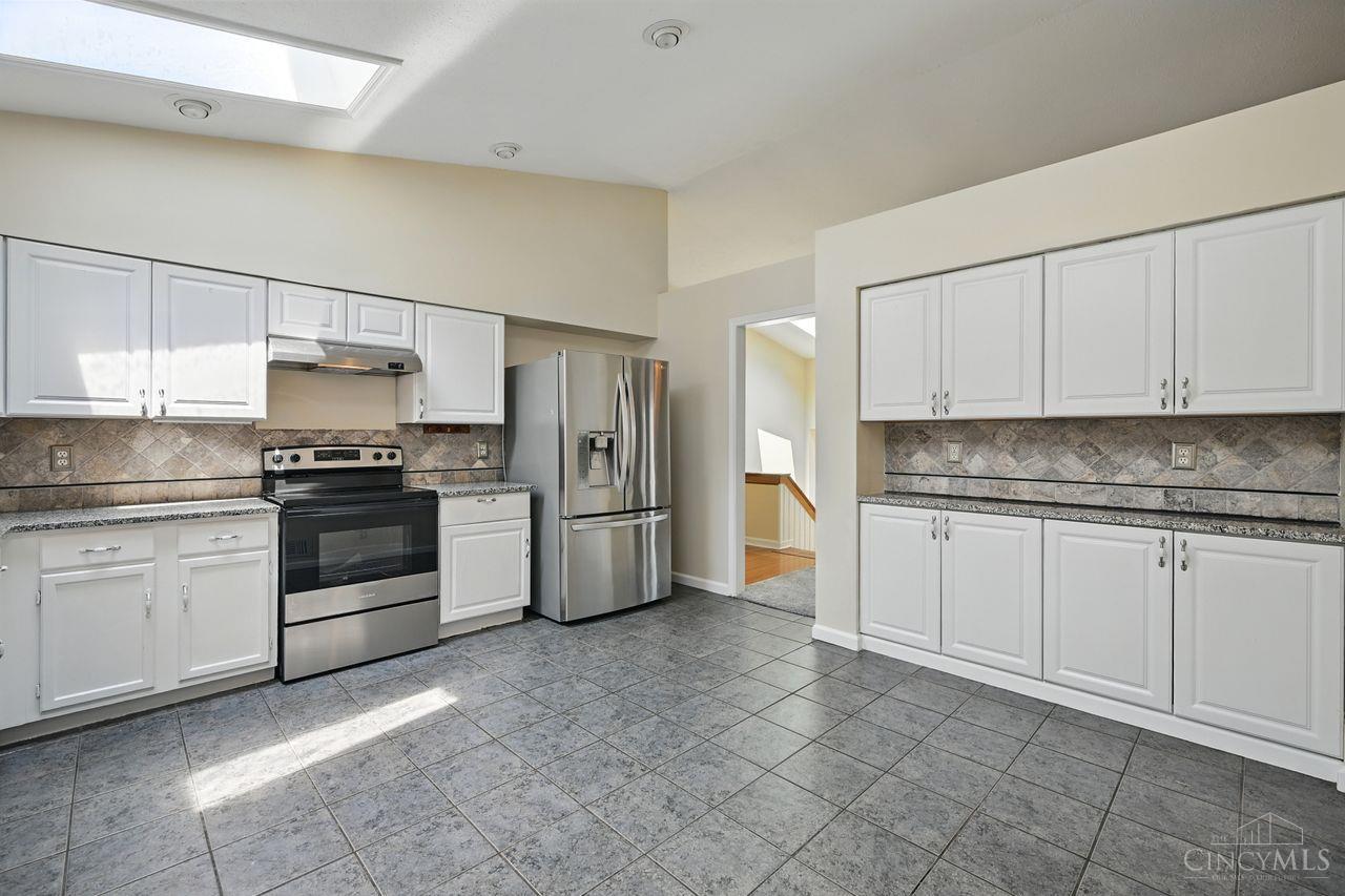 1855 Doral Drive, Fairfield, Ohio image 12