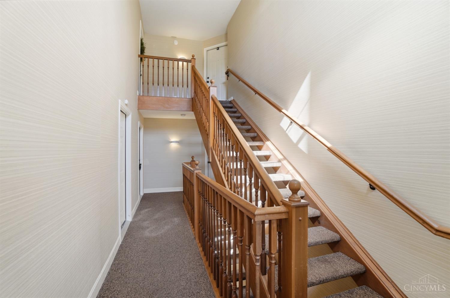 6101 Brooktree Court 101