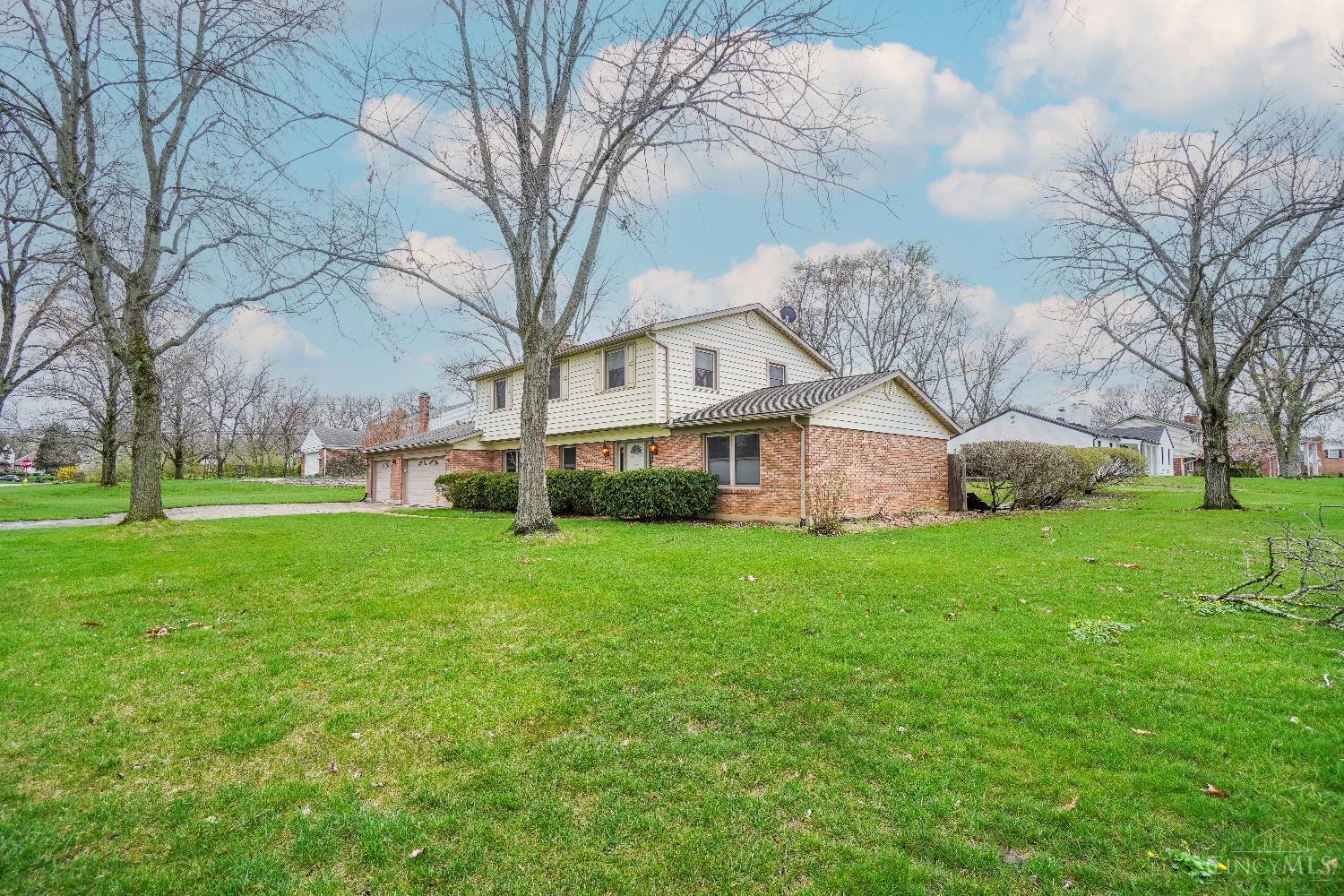 6401 Broken Arrow Place, Washington, Ohio image 4