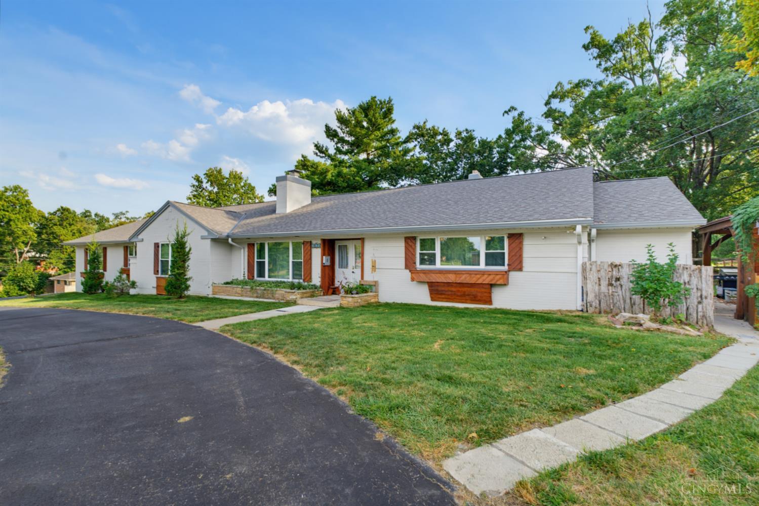 3575 Sorrento Drive