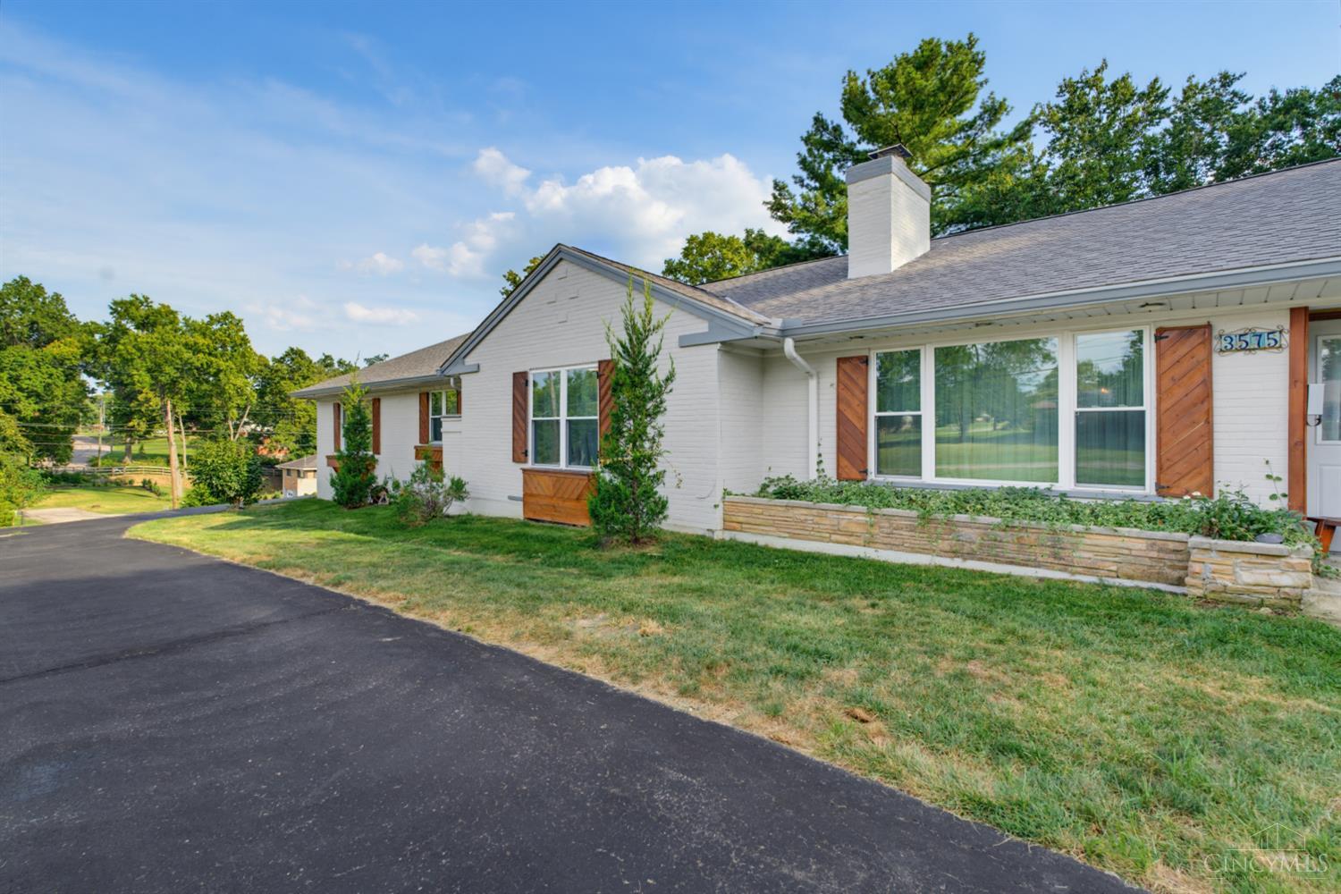 3575 Sorrento Drive