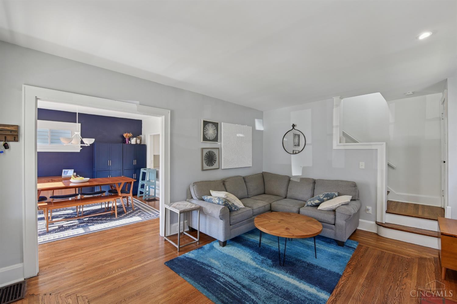 2352 Glenside Avenue