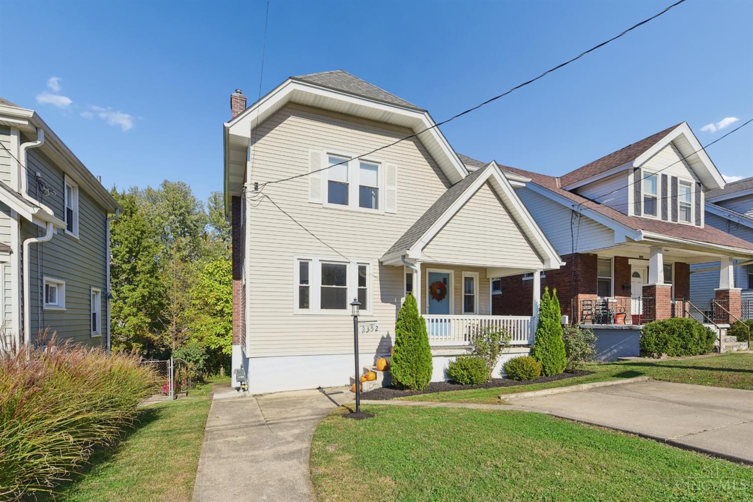 2352 Glenside Avenue