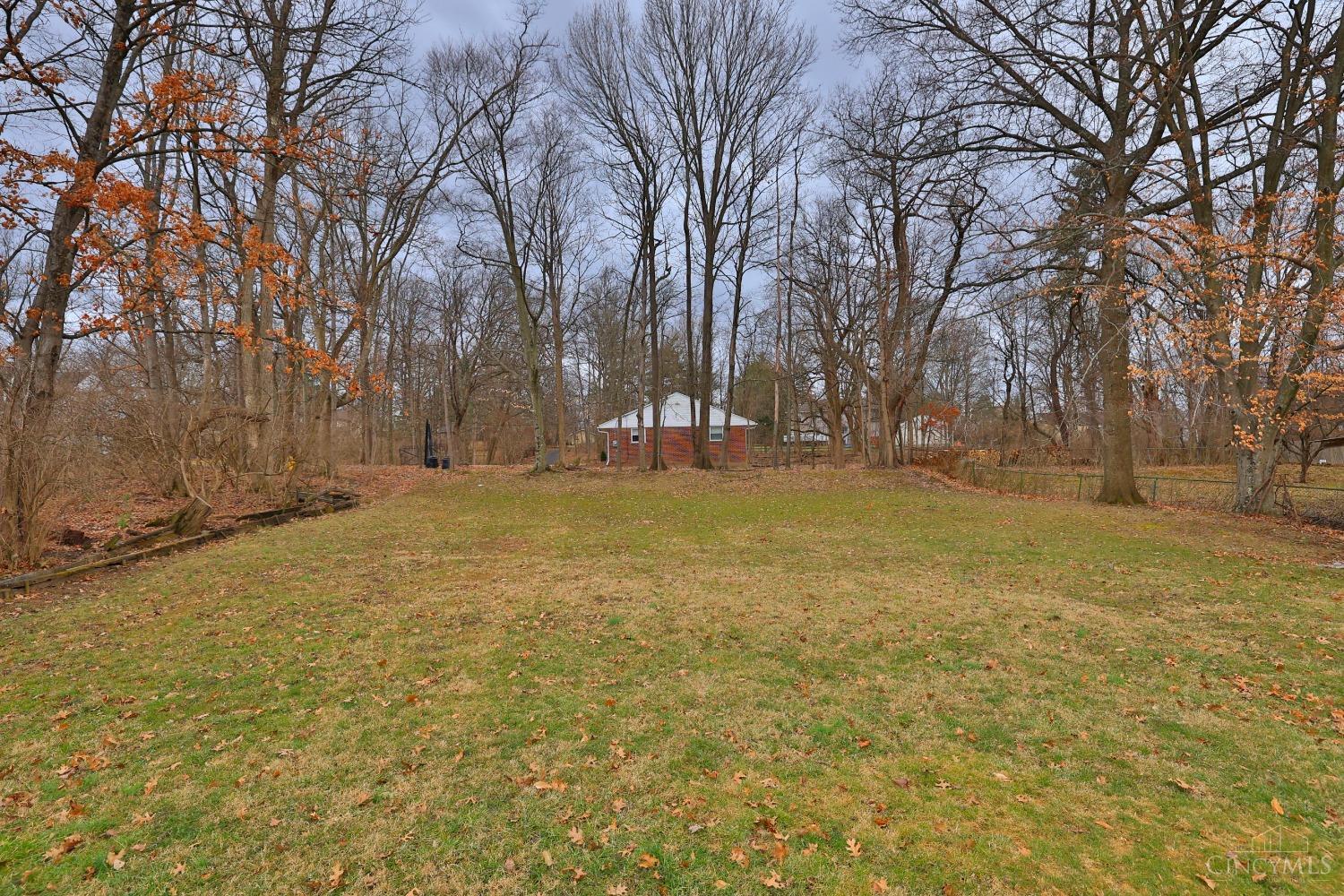 3695 Gardner Avenue, Amberley, Ohio image 38