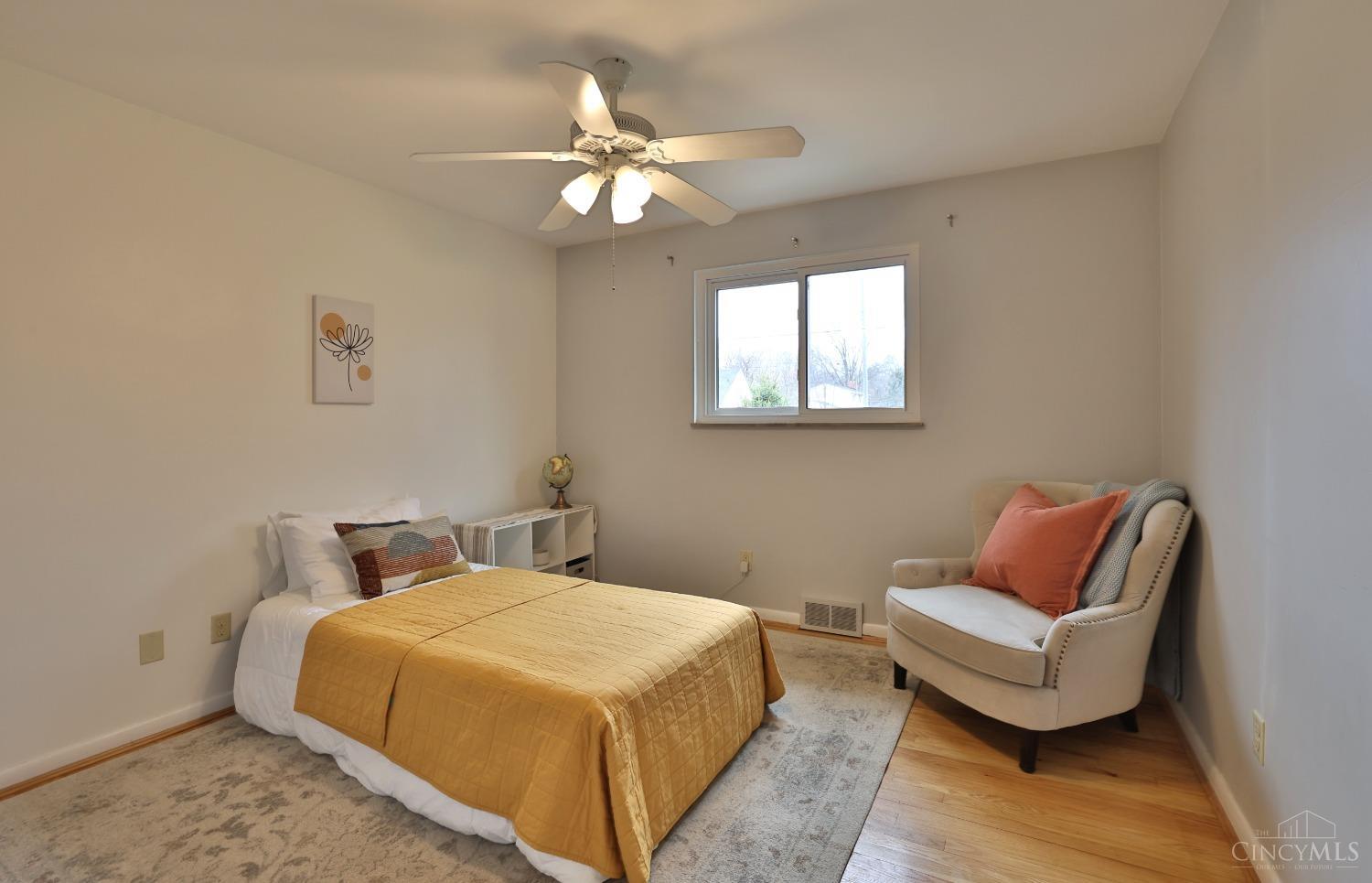 3695 Gardner Avenue, Amberley, Ohio image 29