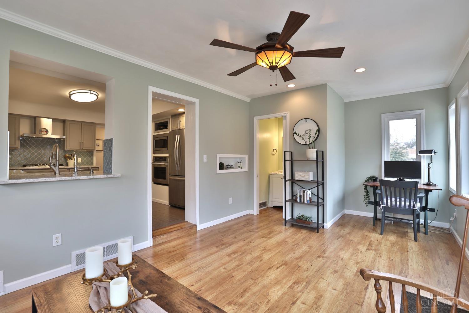 3695 Gardner Avenue, Amberley, Ohio image 21