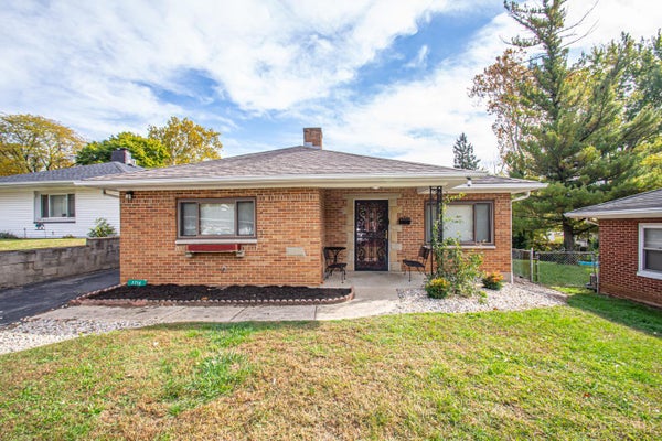 1716 PARKHILL DR, DAYTON, OH 45406 - Image e09d3040c0f271f71f37ae01b05df4cb/2177186446