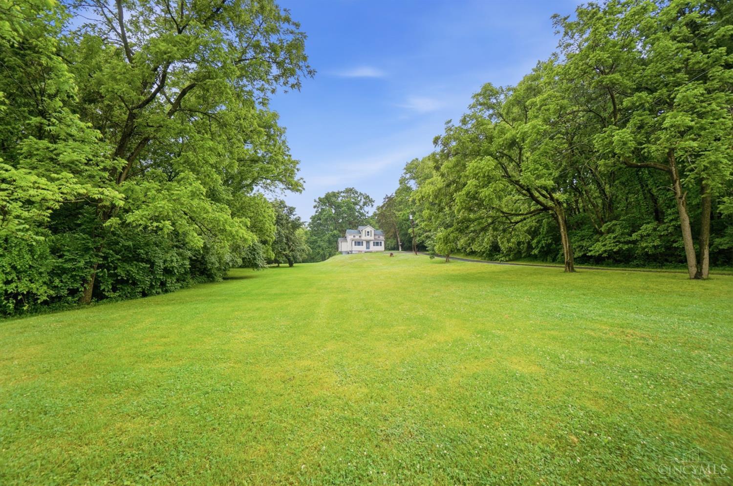 6951 Lesourdsville West Chester Road