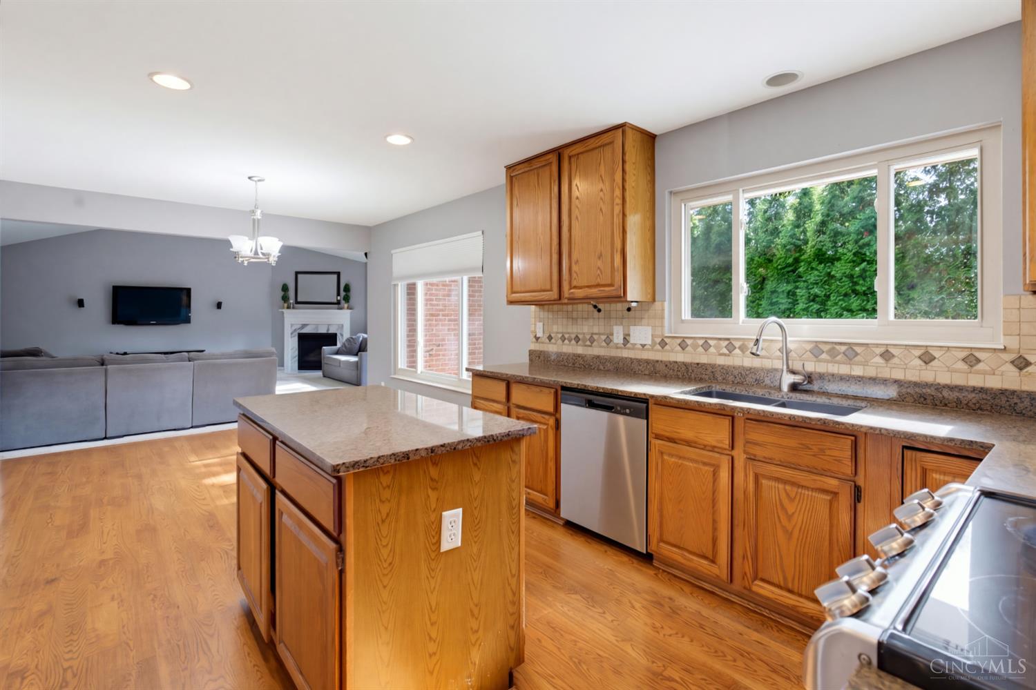 9969 Somerset Drive