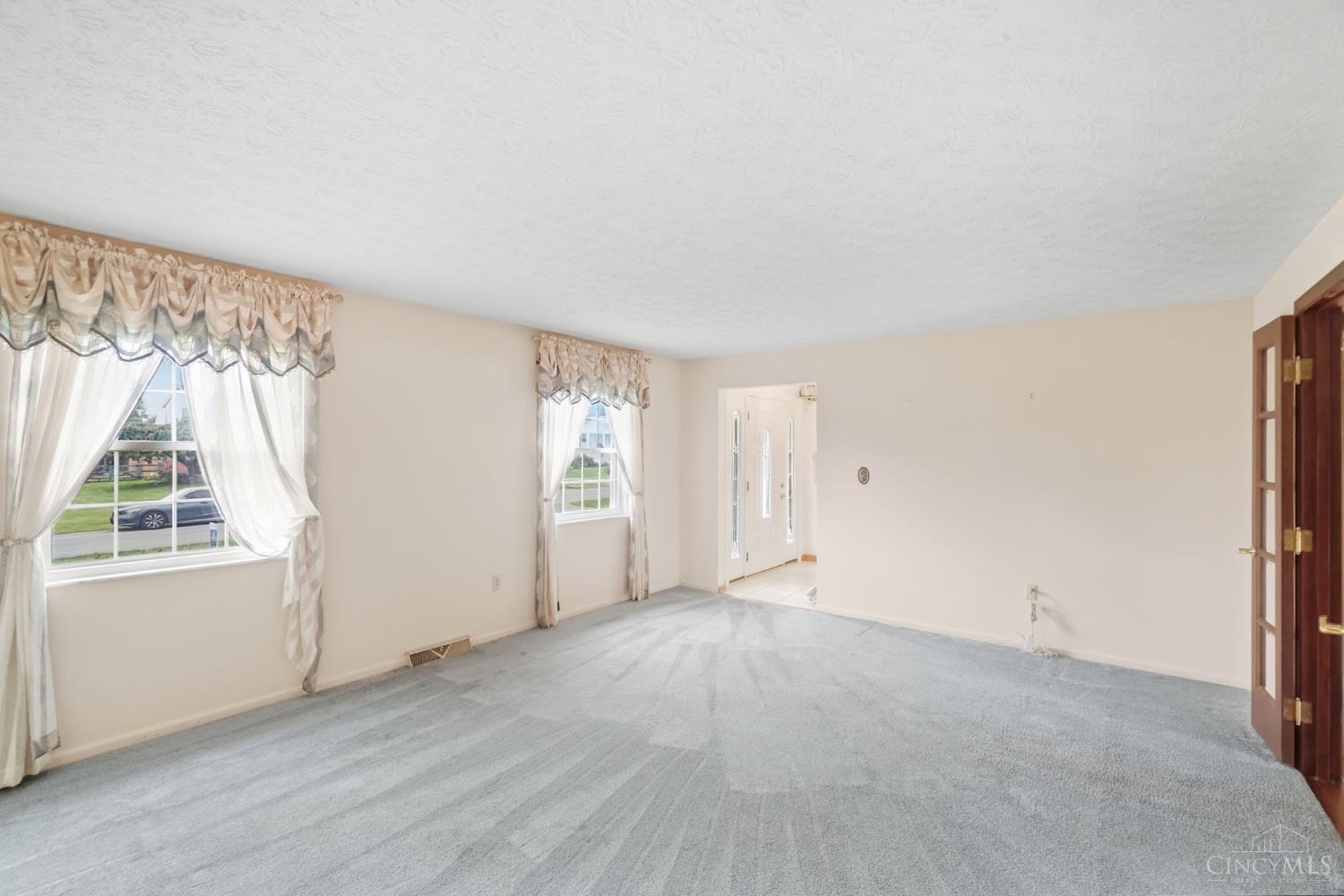 7637 Delview Drive