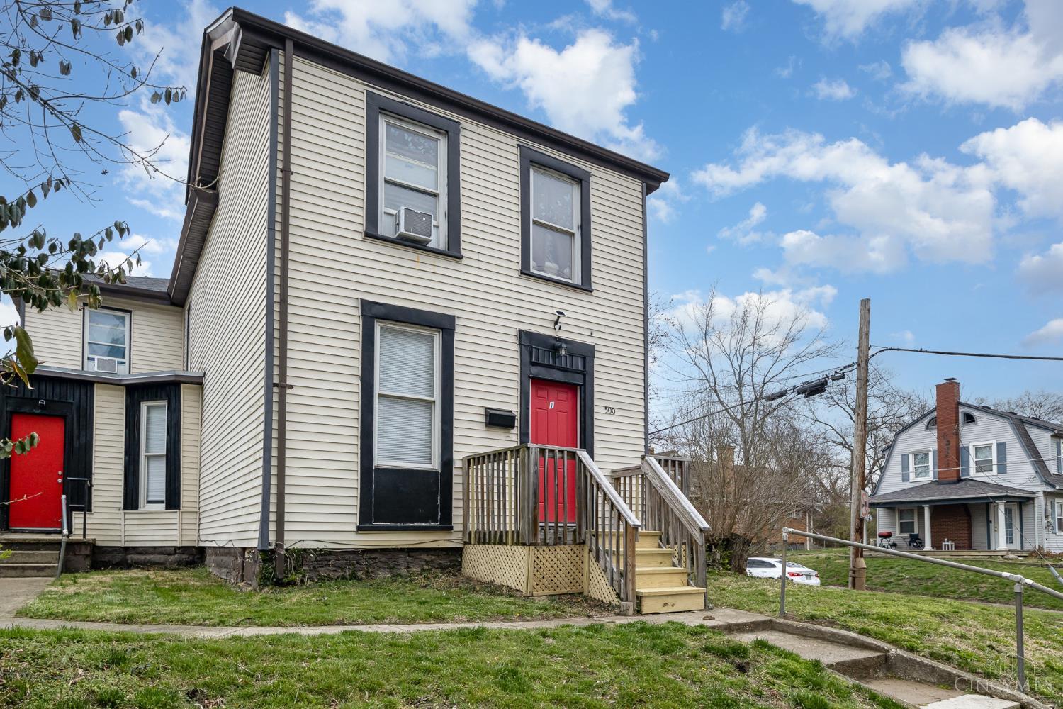 500 W Wyoming Avenue