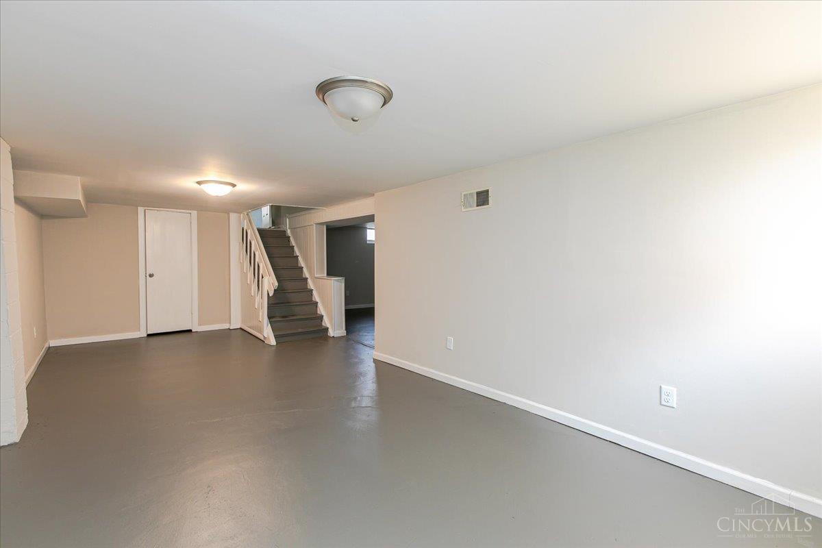 196 Carmen Avenue, Hamilton, Ohio image 37