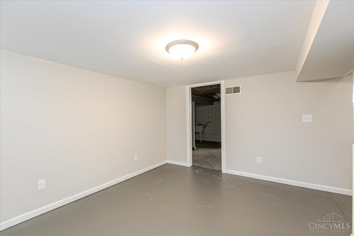 196 Carmen Avenue, Hamilton, Ohio image 38