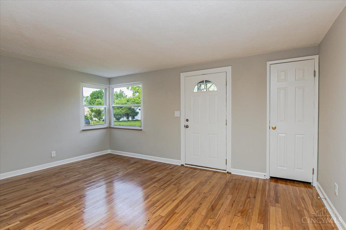 196 Carmen Avenue, Hamilton, Ohio image 6