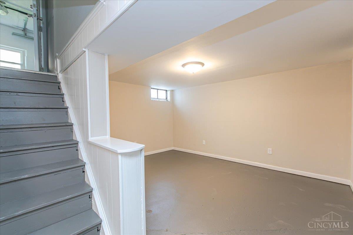 196 Carmen Avenue, Hamilton, Ohio image 35
