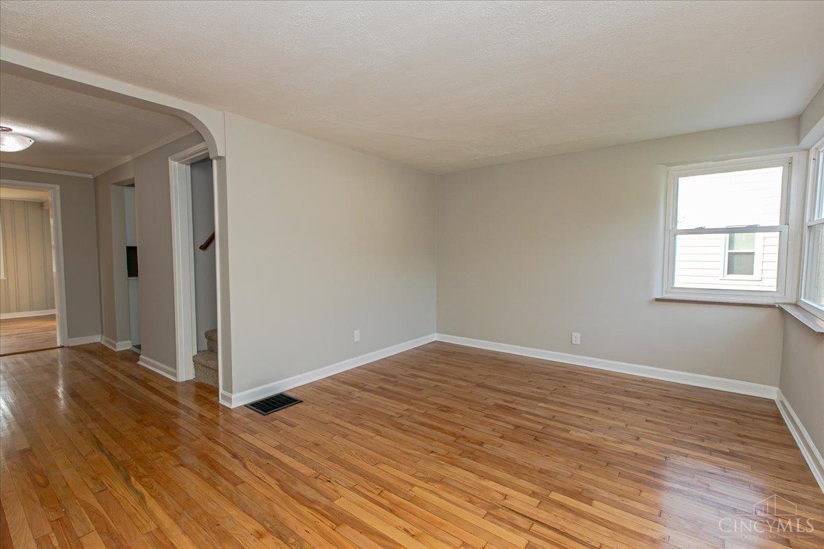 196 Carmen Avenue, Hamilton, Ohio image 9