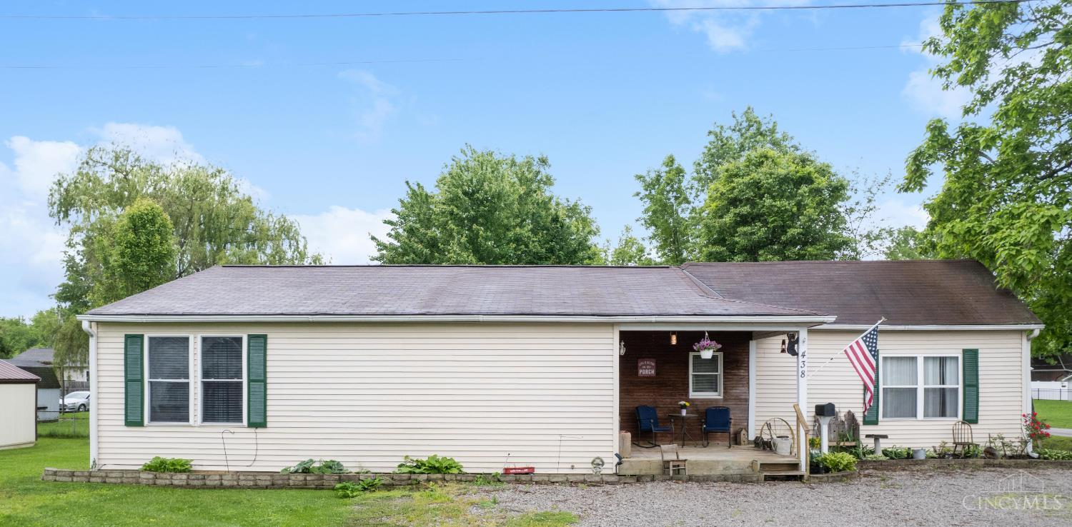 438 S East Street, Bethel, Ohio image 2
