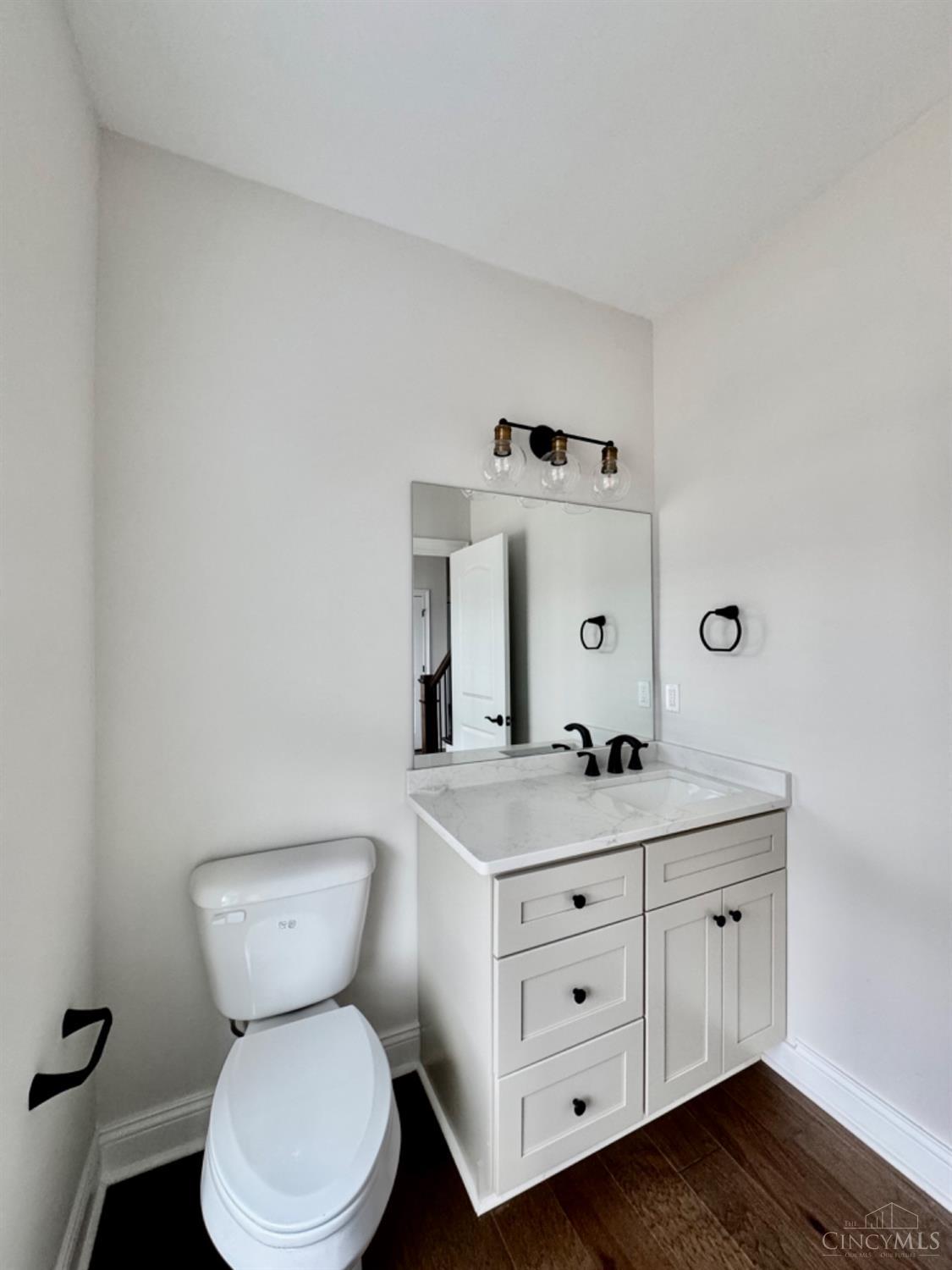 5721 Montgomery Road, Cincinnati, Ohio image 12