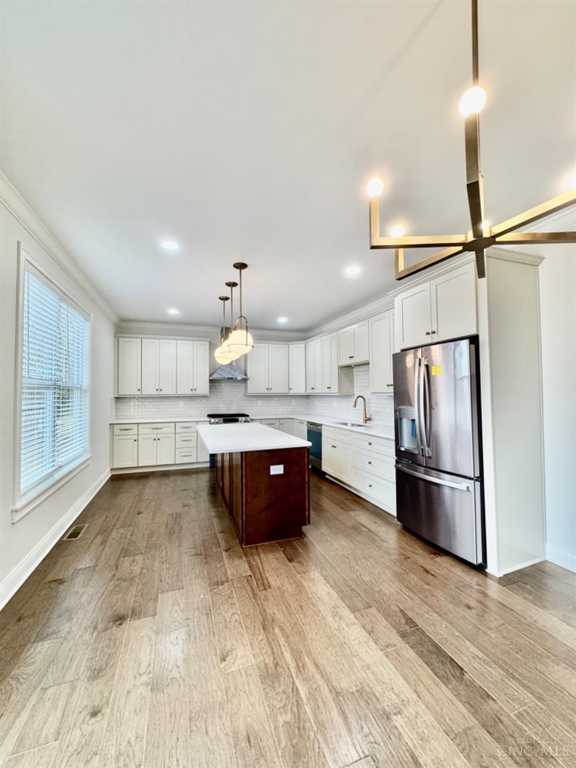5721 Montgomery Road, Cincinnati, Ohio image 7