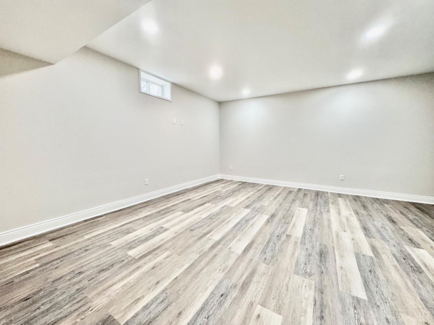 5721 Montgomery Road, Cincinnati, Ohio image 36