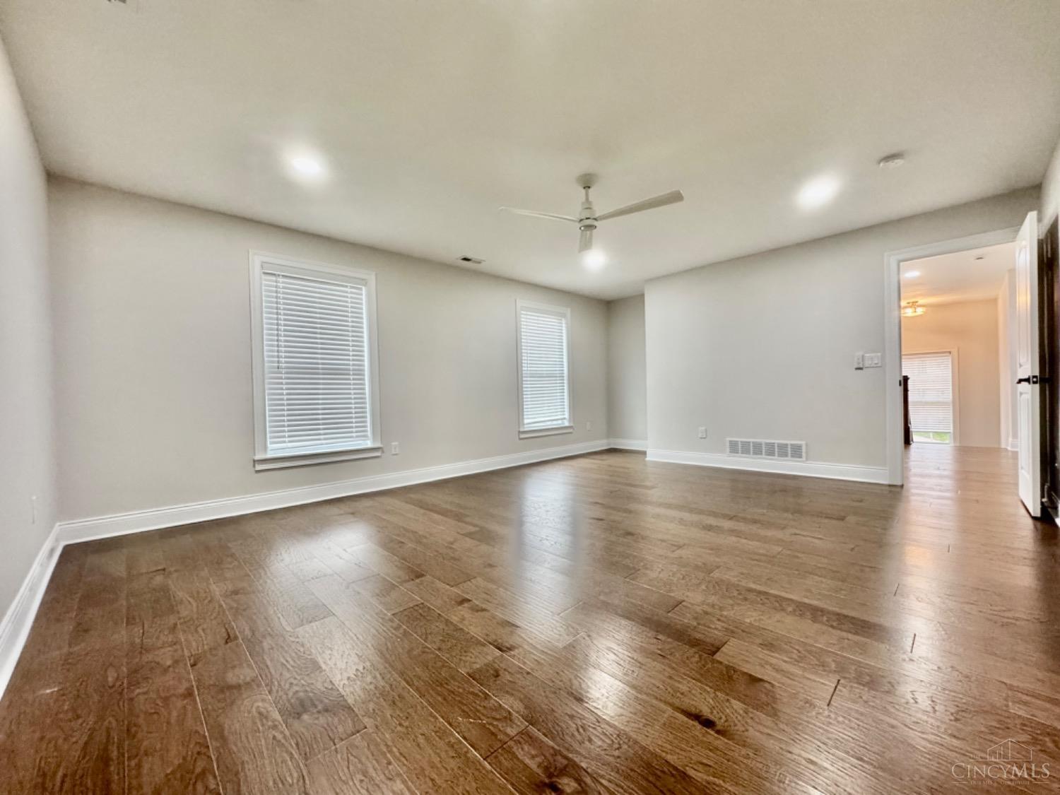 5721 Montgomery Road, Cincinnati, Ohio image 18